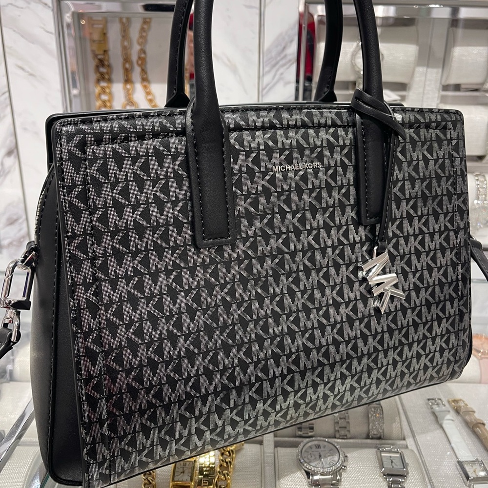 MICHAEL KORS Laila Medium Metallic Signature Logo Satchel
Black 
NWT 
Live Style - Picture 6 of 16